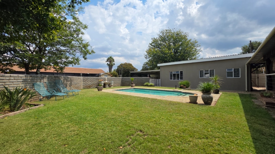 3 Bedroom Property for Sale in Wilkeville North West